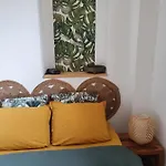 La Canopee Superbe 2 Pieces Neuf A 100m De La Classe 2 Etoiles דירה *